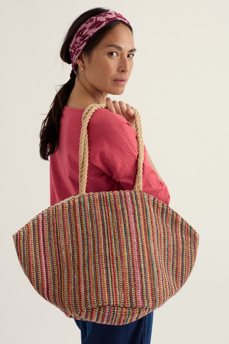 Borsa a conchiglia in juta Alkanet