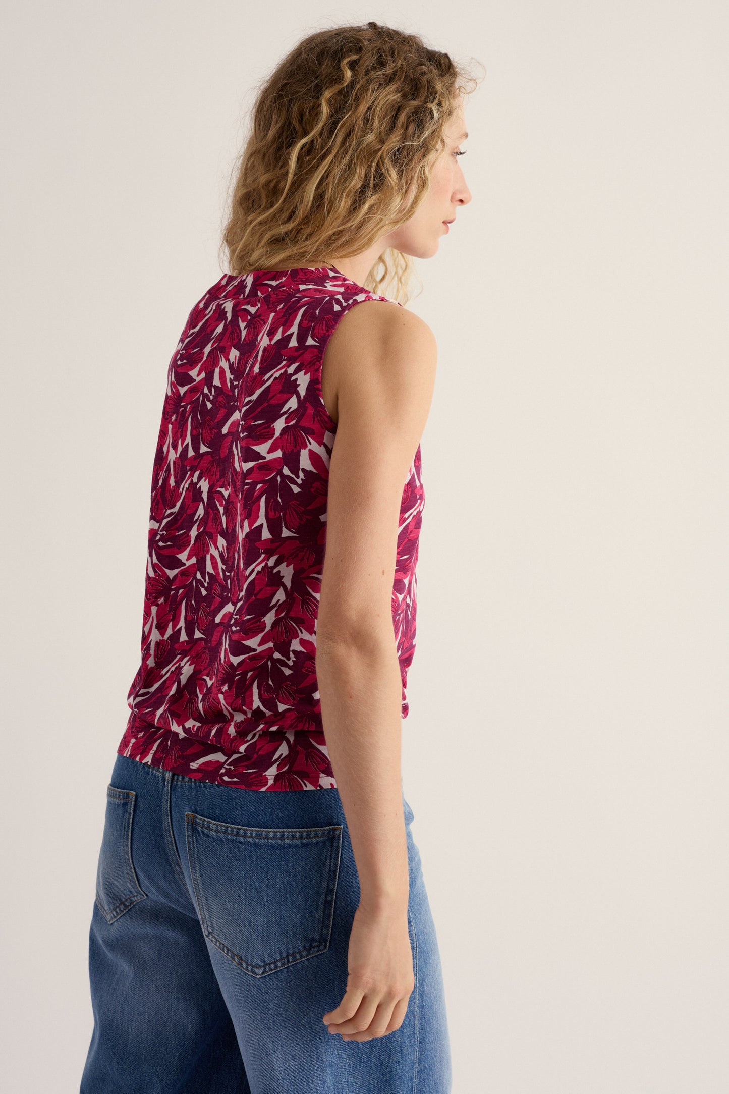Gilet Achilla con scollo a V