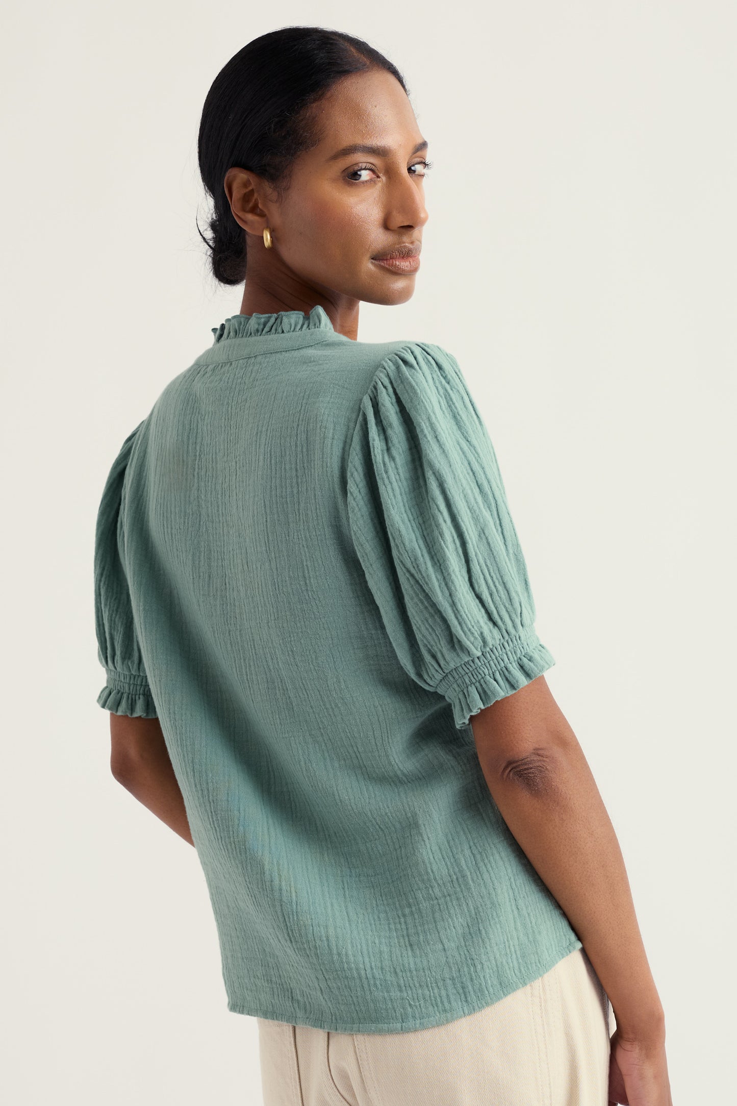 Camicia con volant Shore Path in cotone biologico GOTS