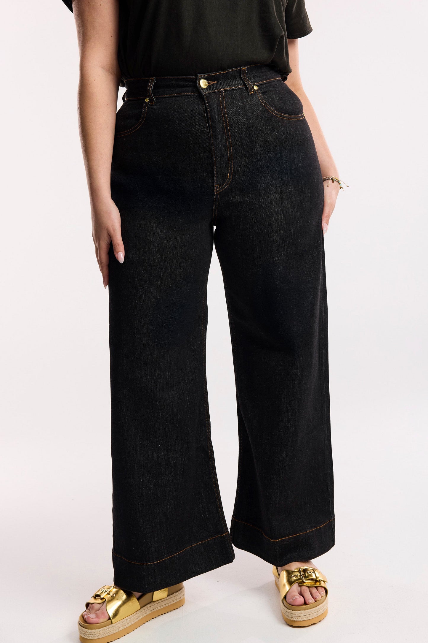 Jeans Companion