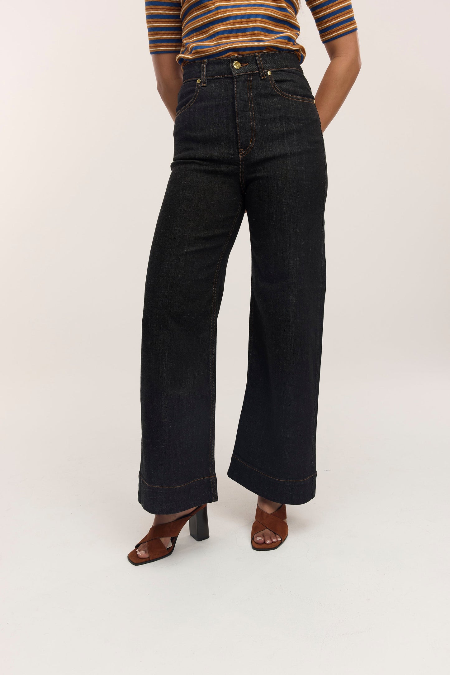 Jeans Companion
