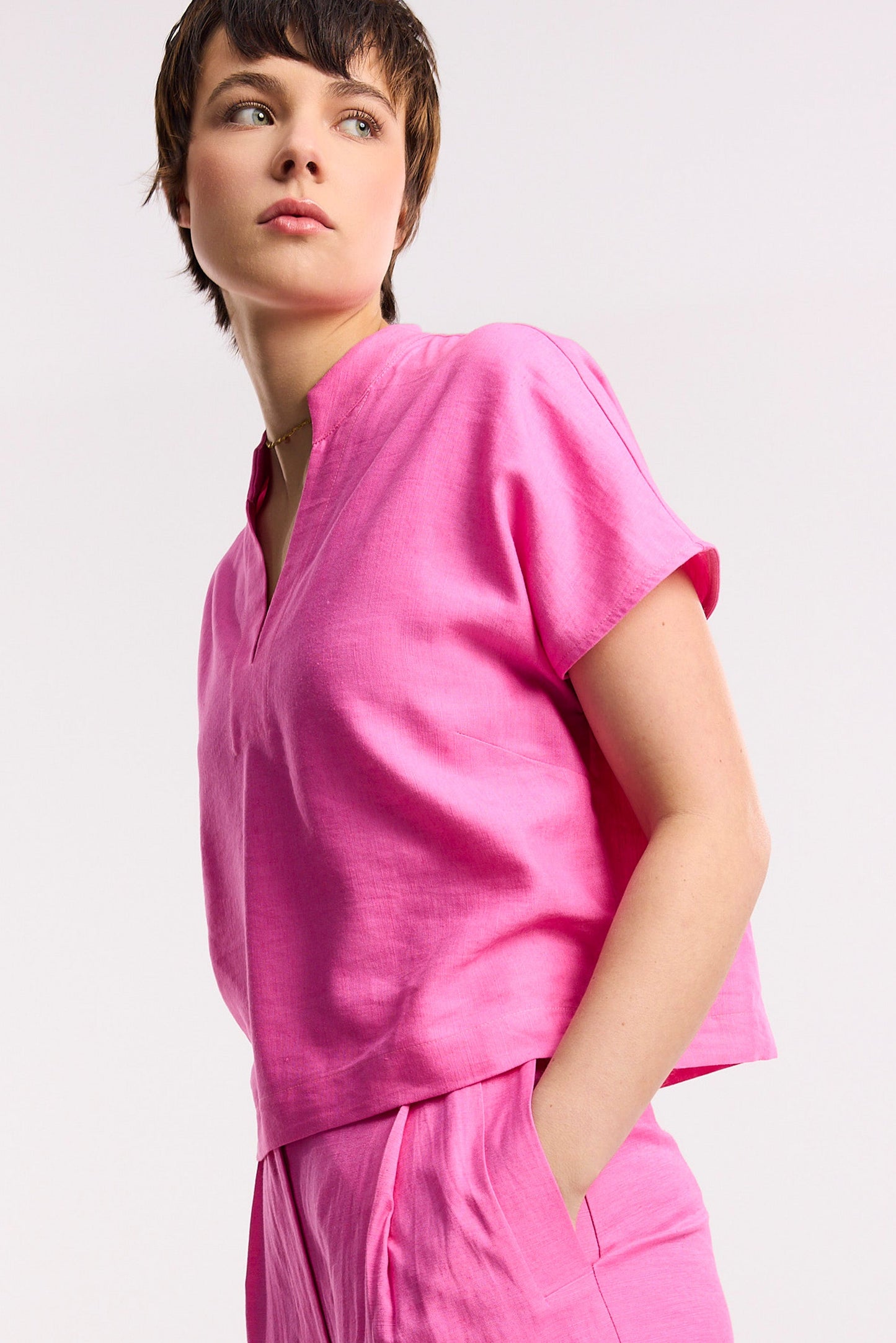 Top Perseverance con maniche a cappuccio